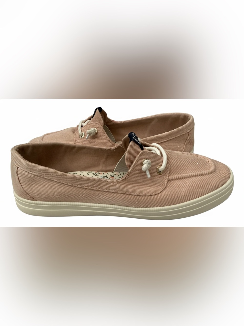 Chaps Women’s Canvas Slip On Boat Shoes in Pink, Size 9.5 - Picture 2 of 7